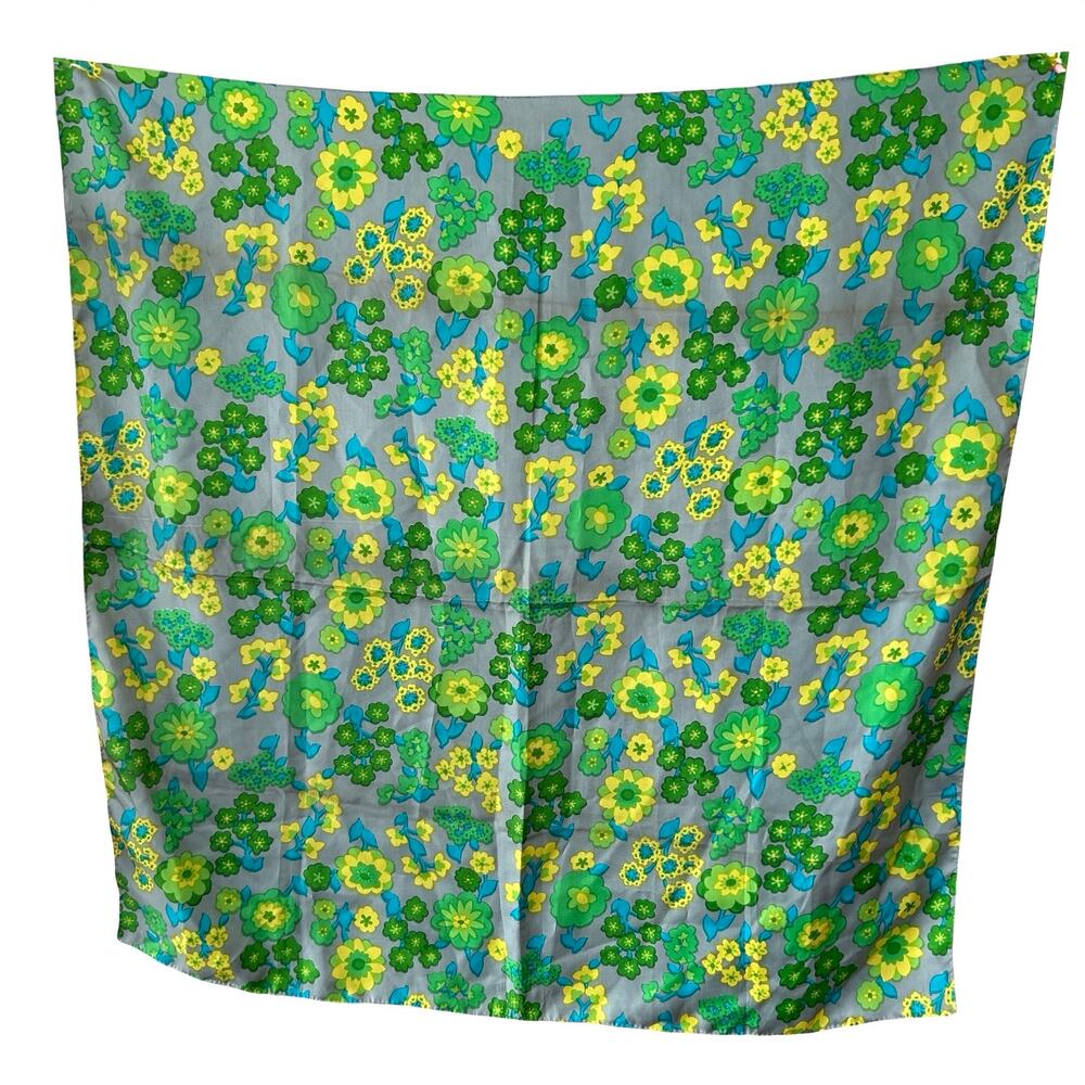 Vintage 1960s – 1970s Green Floral Silk Scarf 34x34 Retro Mod